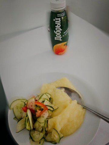 igorevna_._ в LOOKY. . Больничный обед 🥗