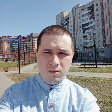 Максим Осадчий в LOOKY. . 