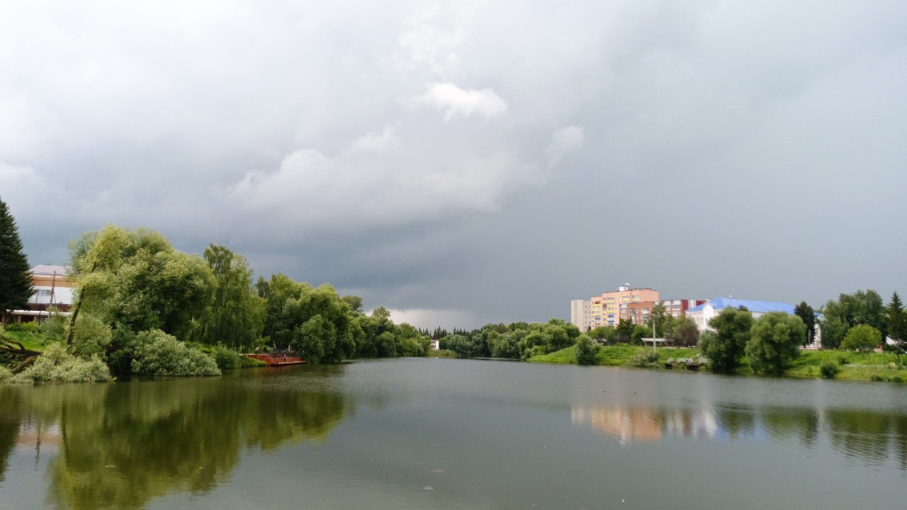 snovozhilov91 in LOOKY. #утро,#лето,#июль,#лето2026,#июль2026,#фото,#вкадре,#кадры,#погода,#прогулка,#Россия,#Татарстан,#Бугульма,#проезд,#прогулка,#рябина,#красота,#цветы,#капля,#берег. В перерыве между дож...