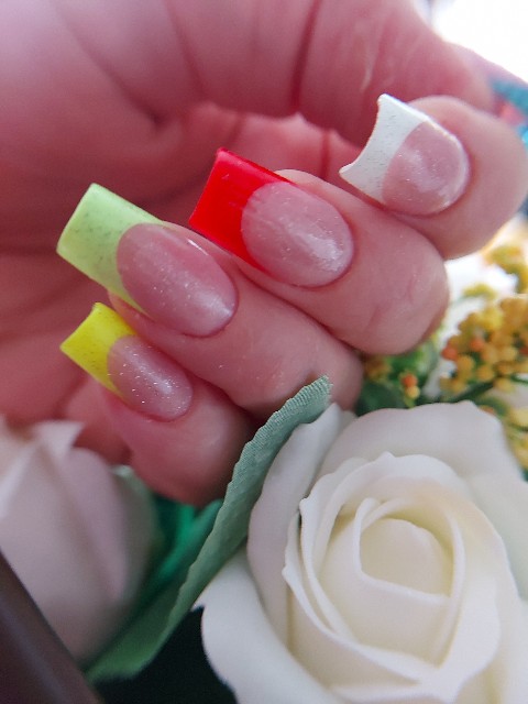 ulitina.nail в LOOKY. #аннаулитинатула,#маникюрвтуле,#смартпедикюрвтуле,#дизайнногтей,#наращиваниеногтей,#укреплениеногтей,#аэрографиянаногтях,#градиентнаногтях,#росписьногтей,#рисункинаногтях,#френч,#маникюртула. “Люблю квадрат, но л...