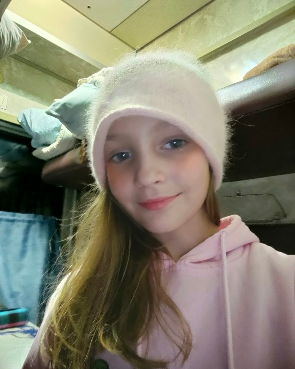 Laoora____Arina in LOOKY. . День в воскресенье �...
