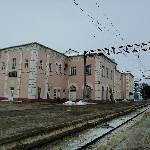 XitrayaBelka в LOOKY. #елец,#жд,#ржд,#railway,#railwaystation,#history,#arhitecture,#urban,#trip,#russiantrip,#travel,#поезда,#история,#архитектура,#эстетикаебеней,#путь. Жд вокзал г. Елец
#е...