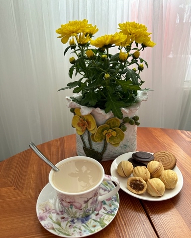 catherine___garden в LOOKY. #хризантемы,#кофе,#чаепитие,#печенье,#орешки. #хризантемы #кофе #ч...