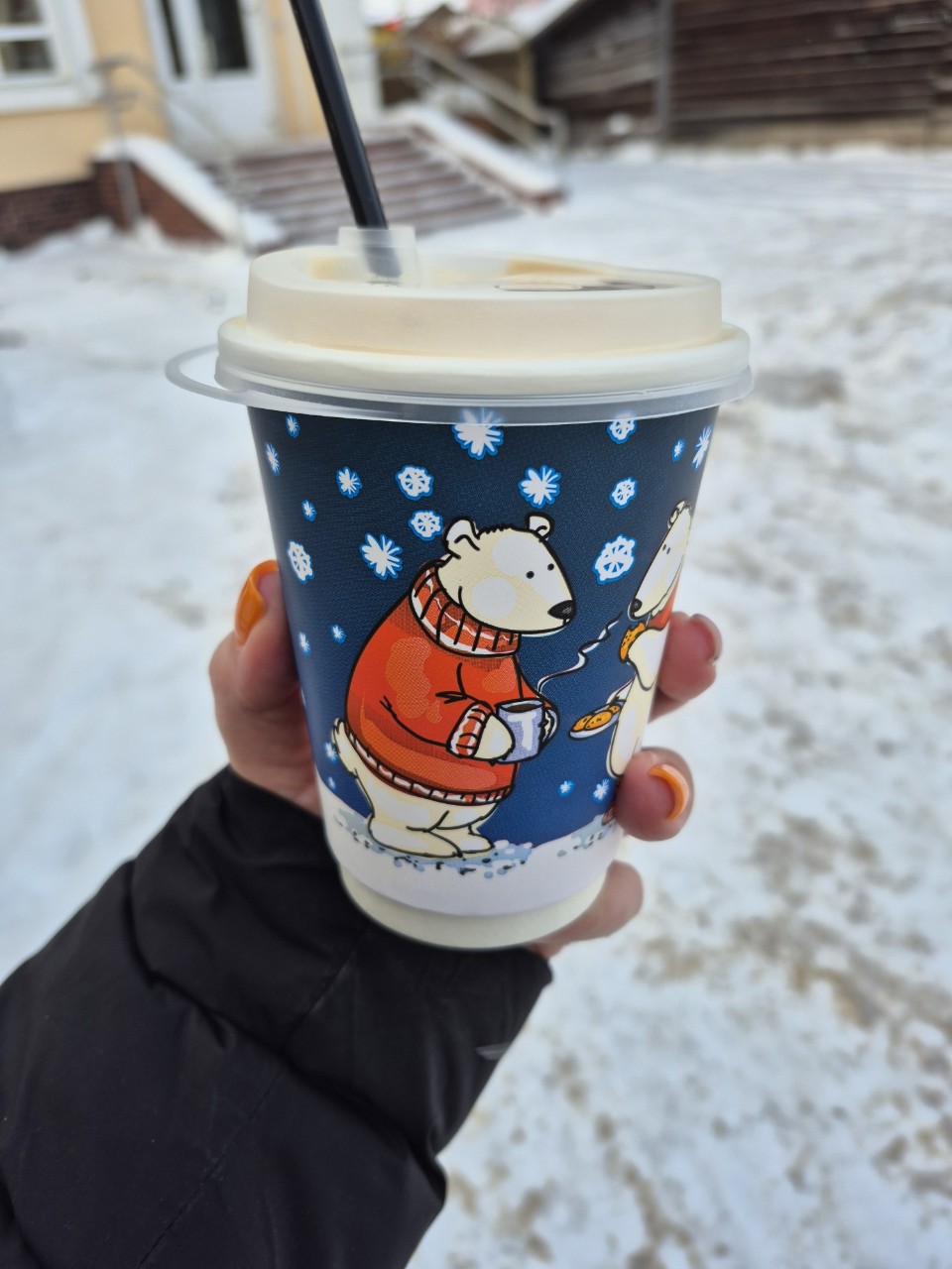 Воскресный вечер с любимым кофе🥤