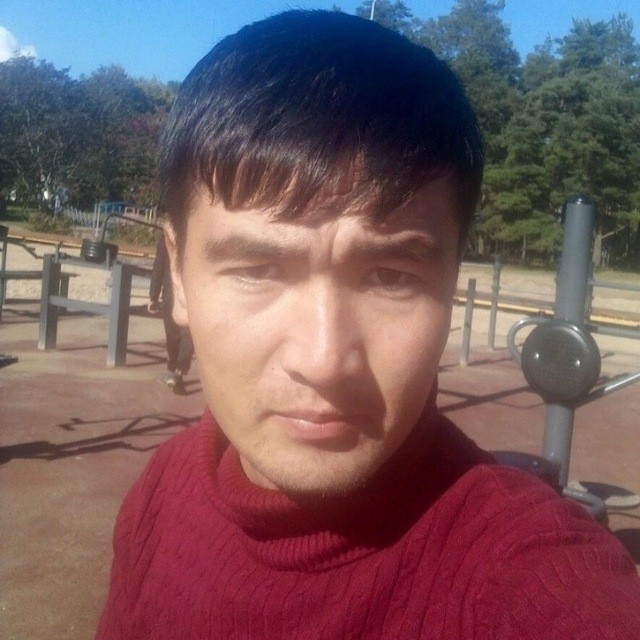 446398 в LOOKY — Али