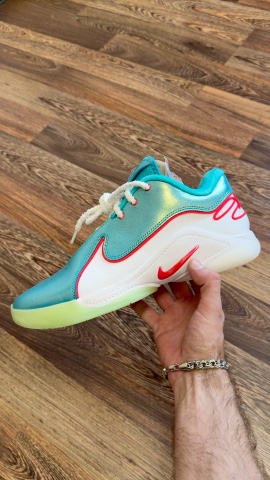 lvovich86 в LOOKY. . NIKE LEBRON 22 'CHRI...