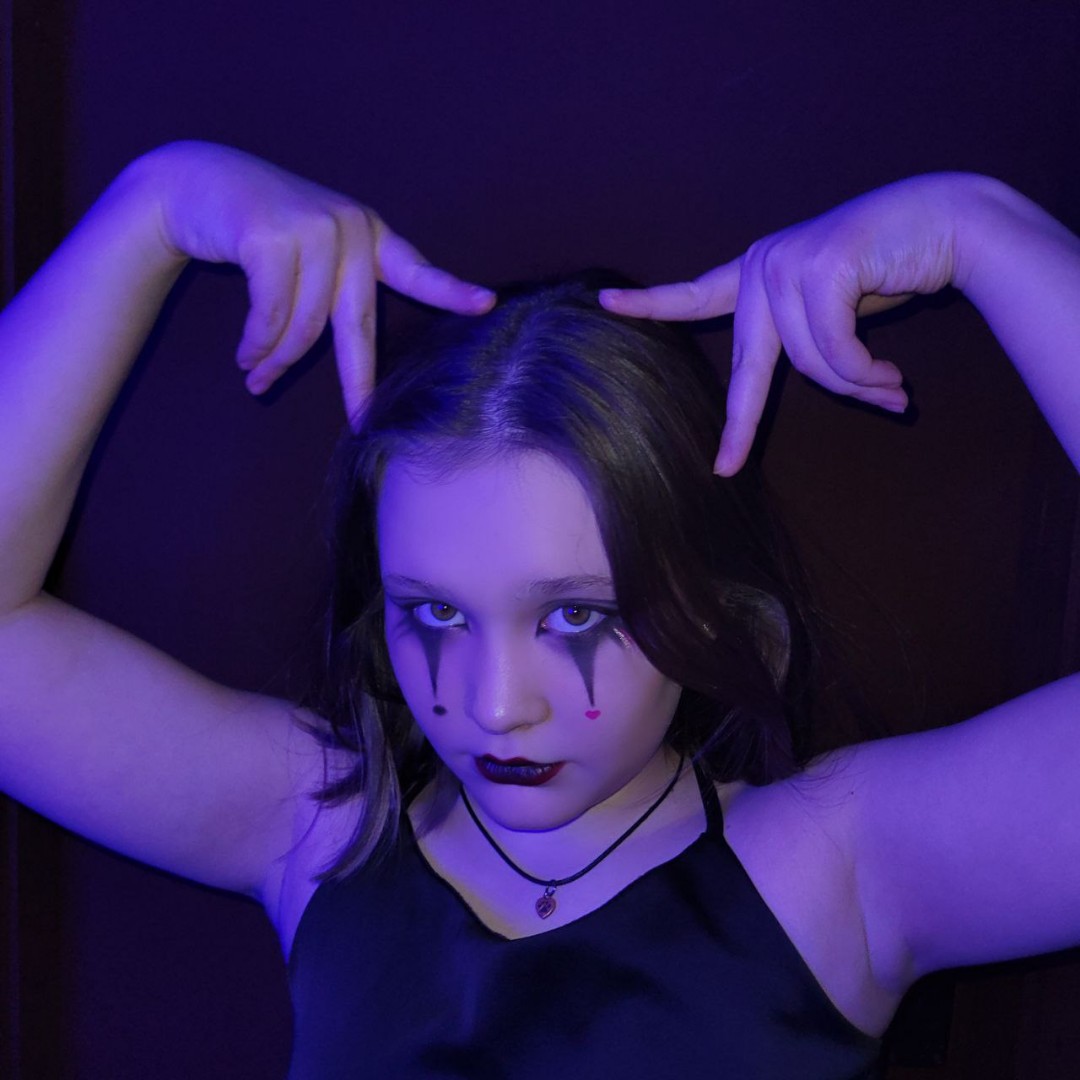 _Anastasiz_ in LOOKY. . 