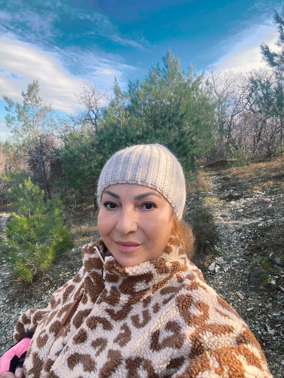 nina_melekhova в LOOKY. #золотороссии,#геленджик,#горы,#листва,#новыйгод2026,#looky,#looky_you,#looky_топ
#looky_контент,#looky_блогер,#looky_рекомендации
#looky_official,#looky_top,#looky_пост
#nina_melekhova,#nina_neiro,#февраль,#море,#небо,#закат. Собирались пойти на ...