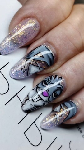 Татьяна Чечко    ЯВАТОМИ в LOOKY. #рисующиймастер,#красота,#красотавмелочах. Очень люблю рисовать...