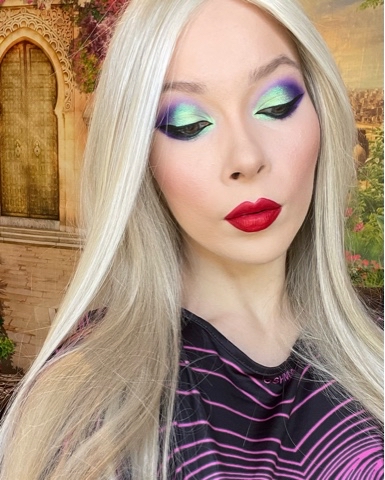 Victoria MUA Aimina в LOOKY. . В макияже глаз испол...