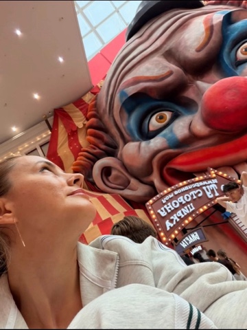 Albi в LOOKY. . Жизнь в моменте. Мес...