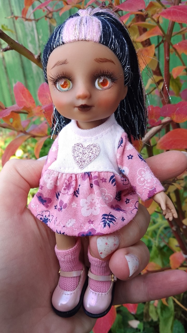 minidolls in LOOKY. . 