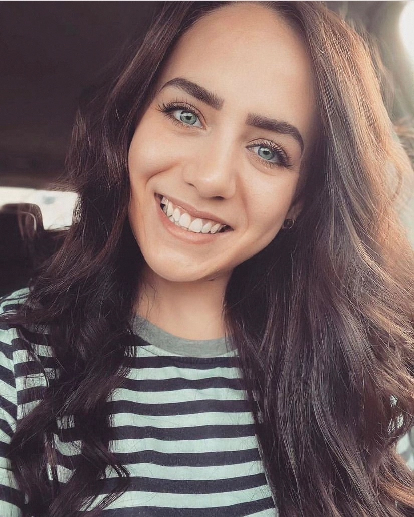 Clara в LOOKY — Hello🌹