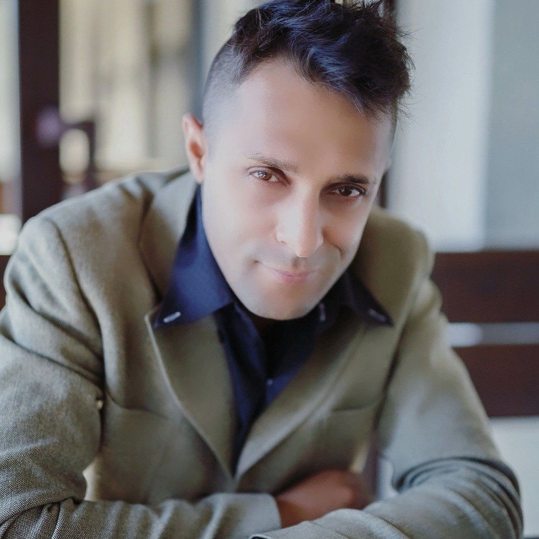 Ra Damir in LOOKY. . 