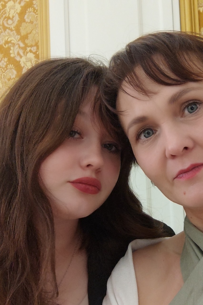 Я горжусь тем, что я Мама и дети это моя самая дорогая награда, мой стимул и мое богатство!

Мама- это та великая женщина, которая дарит жизнь и любит безграничной любовью❤️❤️❤️

Всех матерей на земле я сегодня поздравляю с праздником!💐

Посвятите сегодня день своим матерям!🫶

#деньматери #яжемать [#матьроссия ](матьроссия)