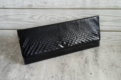 Simple.merry.things в LOOKY. . 500 👛

Черный совет...