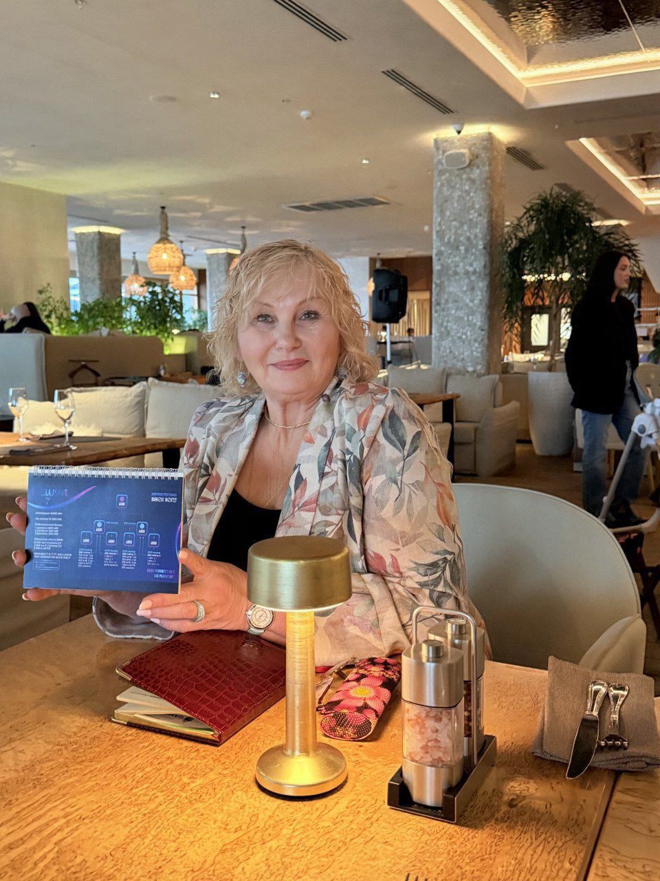 Зоя Николаевна! КРУТЬ!!! Поздравляю вас с очередным миллионом!!!❤️💫💥💰🌹🫶
💵💵 Пользователь ALPHA333 получил вознаграждение в размере: 10000 MN, в программе GAMEBOX (Уровень 10) 💵💵