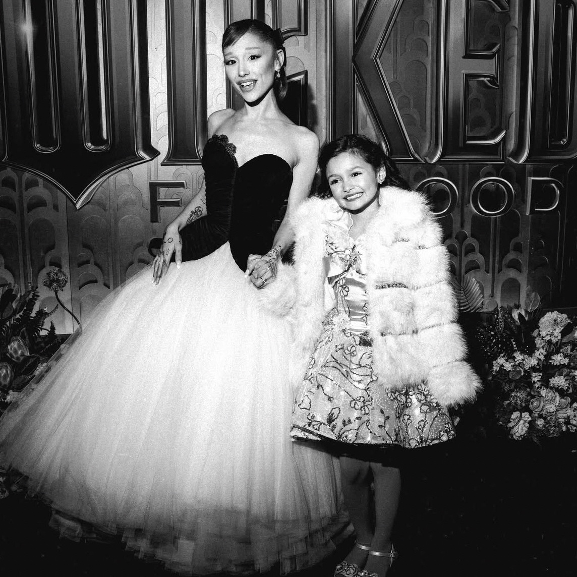 Ariana Grande в LOOKY — фото 7