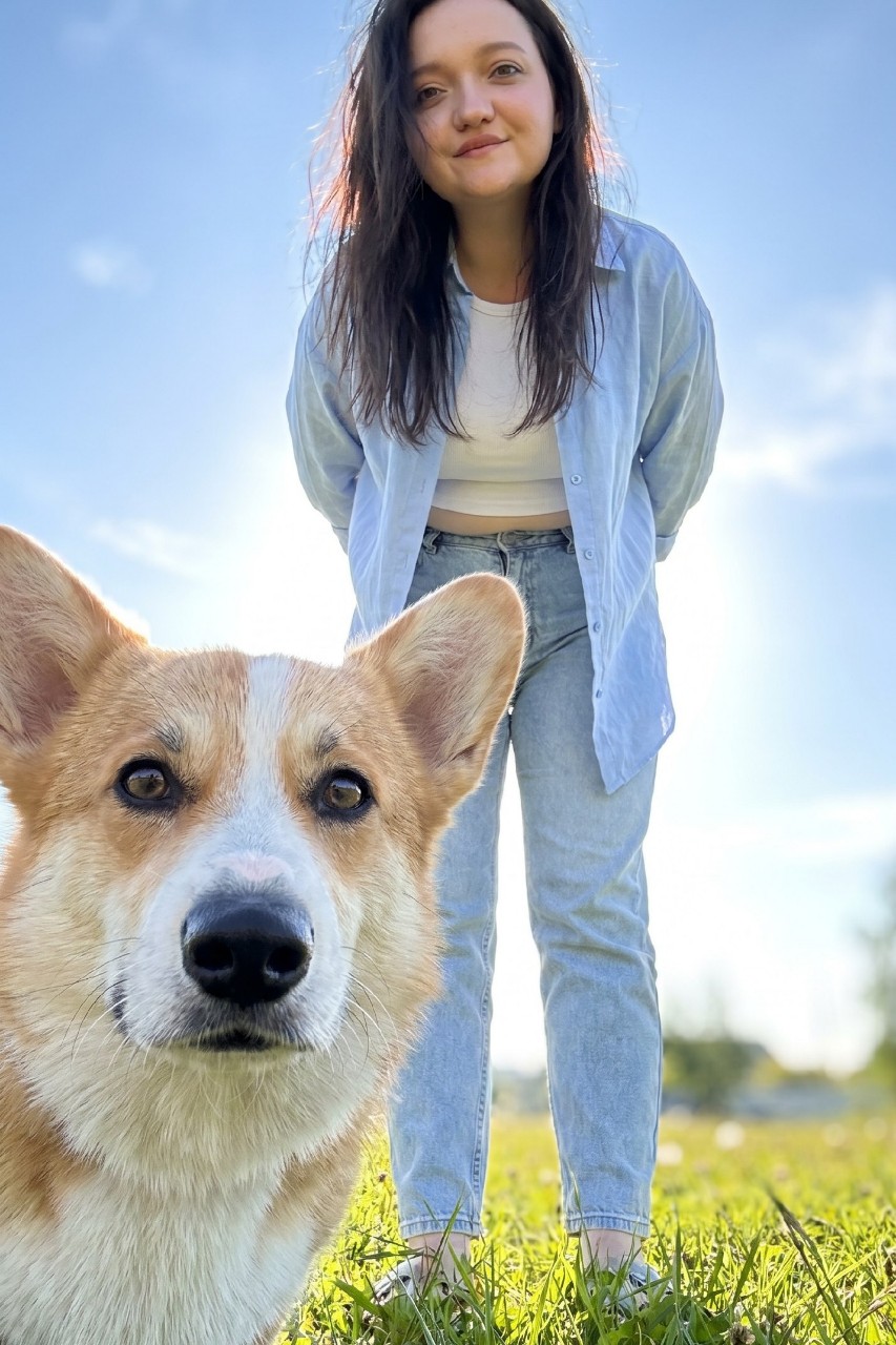 А вот еще один наш член семьи. 🐕

Правда же красавчик?!❤️