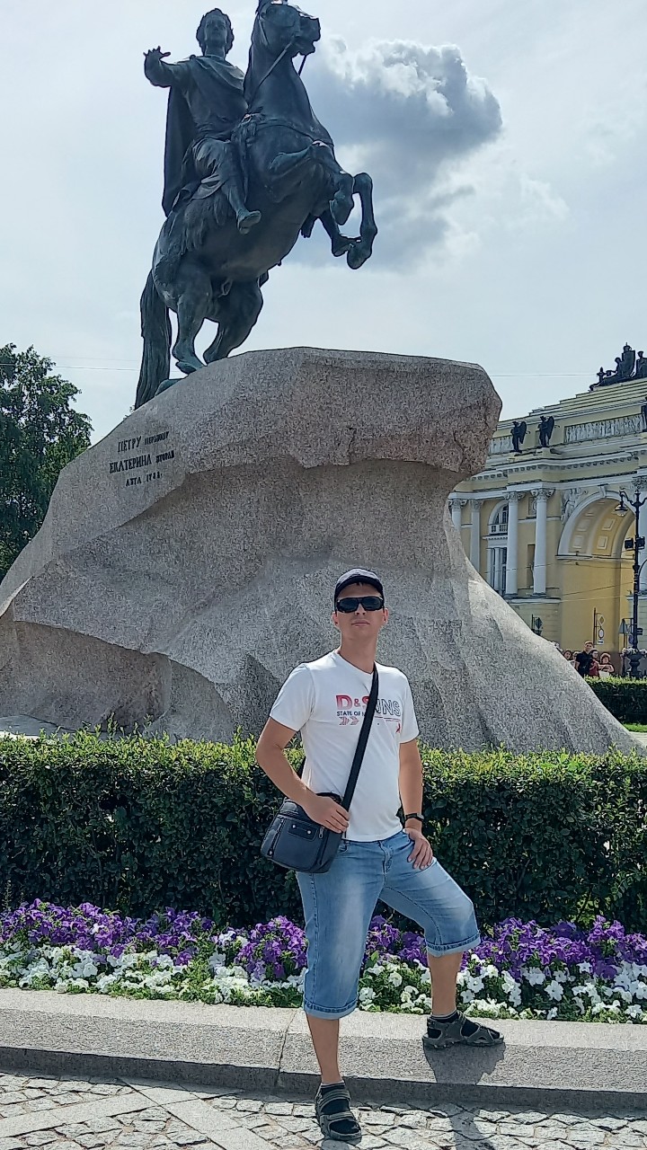 [#медныйвсадник ](медныйвсадник)[#пётрпервый ](пётрпервый)[#памятник ](памятник)
11.08.2023