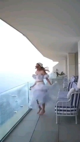 ange в LOOKY. . Видео от Анжелы
