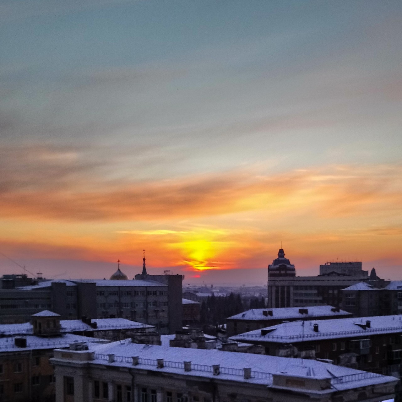 Омск. 2021 г.
[#омск](омск) [#путешествия](путешествия) [#закат](закат) [#природа](природа) [#небо](небо) [#зима](зима) [#городскойпейзаж](городскойпейзаж) [#urban](urban) [#skycolors](skycolors) [#облака](облака) 