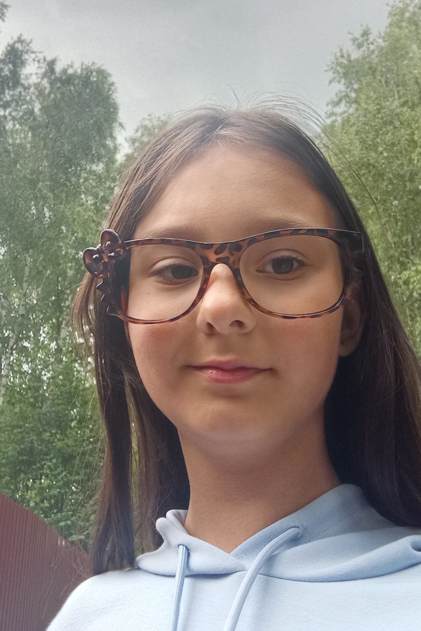 Looky_178240308870789 в LOOKY — Ищу друзей мне 9 лет зовут Полина