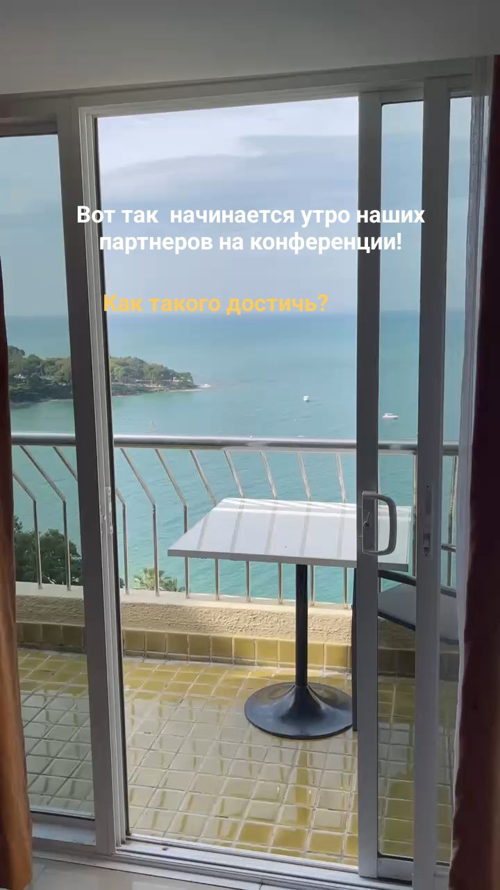 Оксана Батищева в LOOKY. . 