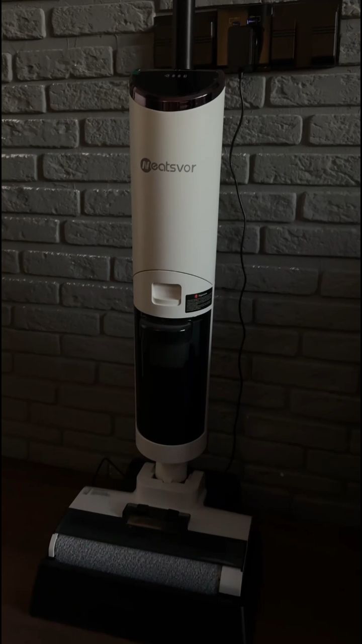 pes в LOOKY. #Neatsvor,#умныйдом,#ВертикальныйПылесос. С NeatsvorT50  все с...