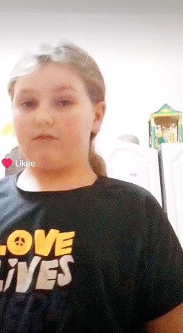 Looky_1699062514118 in LOOKY. . 