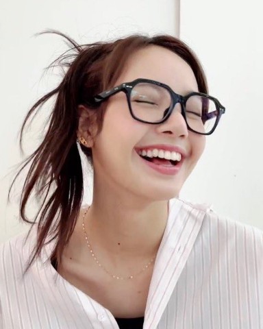 BLACKPINK в LOOKY. #LISA,#LALISA,#BLACKPINK,#LALISAMANOBAN,#BLACKPINKLISA,#LISABLACKPINK,#PINKVENOM,#BORNPINK,#SHUTDOWN,#LISAXBVLGARI,#LISAXCELINE. Lisa’s first ever so...