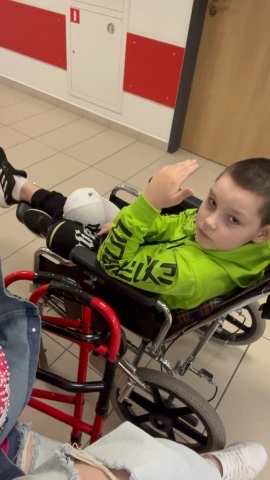 Максим Житарюк в LOOKY. . Как всегда больницы…...
