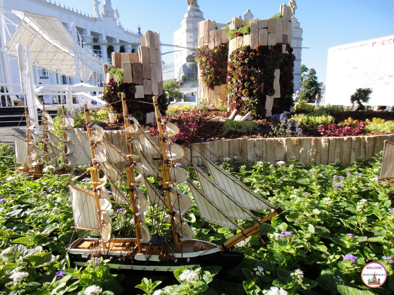 Welcome Moscow walks в LOOKY. #фото,#севастополь,#цветы. Фестиваль ВДНХ "Буду...