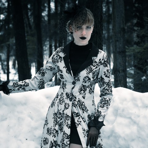 helene_de_lioncourt в LOOKY. #gothique_lioncourt,#photo_lioncourt,#gothic,#snowgothic,#готика,#готическаяфотосессия,#готическаякоролева,#gothicqueen,#тематическаяфотосессия,#фотосессия,#готическийобраз,#образдляфотосессии,#балашиха,#фотосессиябалашиха,#арендаобразадляфотосессии,#авторскиефотосессии,#photo,#mystic,#ведьма,#snowphotosession,#gothicforest,#witch,#goticromânesc,#снежнаякоролева,#snowqueen,#снежнаяготика,#transilvania,#romaniamea,#suntozână,#gothicgirls. Все пройдет, наважде...