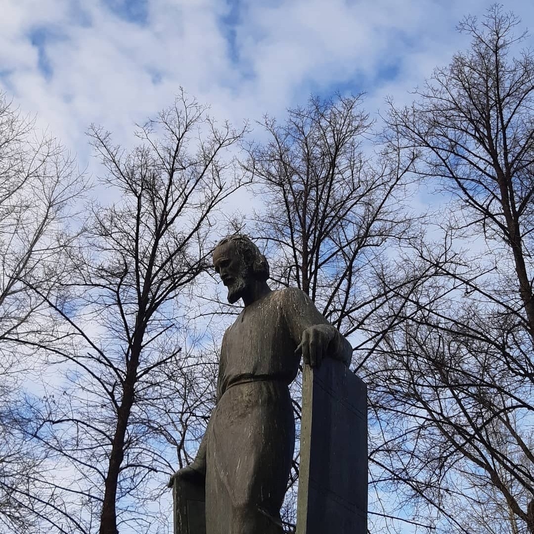 rublevmuseum в LOOKY — С последним днем зимы!
___
Памятник великому русскому иконоп