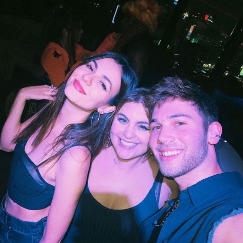 _victoriajustice_1993 в LOOKY. . Producer and co-writ...