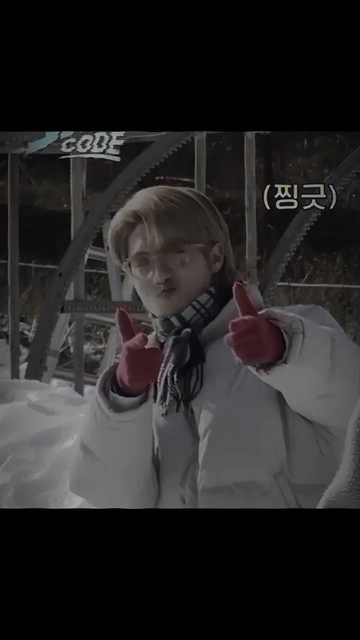 leeknow_1 в LOOKY. #stray. ...... #stray kids