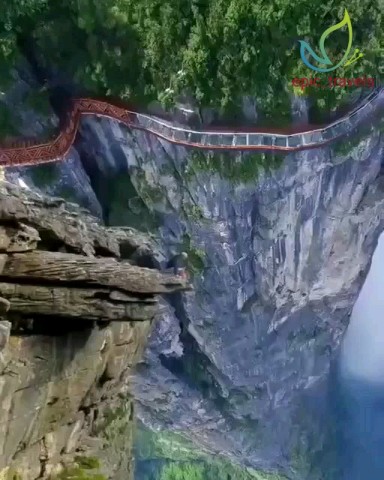epic_travels в LOOKY. #Китай. Пешеходная дорожка н...