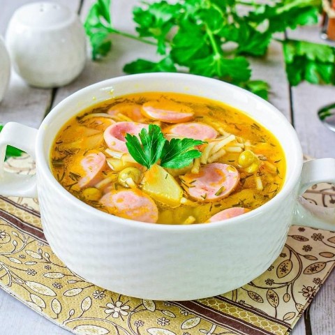 MILOFOOD I Кулинария в LOOKY. #суп,#горячееблюдо,#кулинария,#рецепты,#рецепт,#готовимдома,#еда,#едаялюблютебя,#домашняяеда,#вкусно,#вкуснаяеда. Простой овощной суп ...