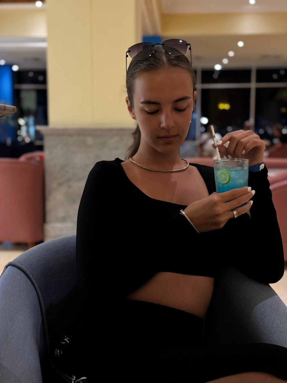 Fit_Glushkova в LOOKY — Красота — это не про идеальность. Она про жизнь.

Я тут заду