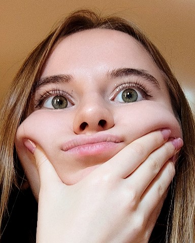 ZefirCheeks007 в LOOKY. #юмор,#девушка,#фото. Кря кря.
#юмор [#cri...