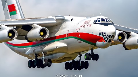 Alexey_spotter в LOOKY. #aviation#spotting#plane#fypр#эмбраер#гомель,#беларусь,#барановичи#боинг#эйрбас#сухой#миг29#су30#су30см,#cy25#cy25y6#Е190#Е175#беларусь,#минск,#брест#ил76#ил76мд#ил76мд90а#ил78. Ильюша грузовик на г...