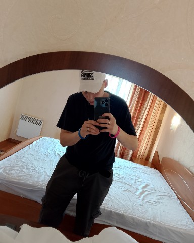 ольга в LOOKY. . На работе 🙄