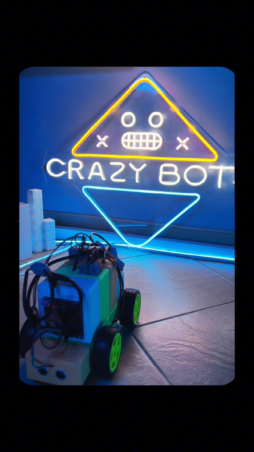 CRAZYBOTS в LOOKY. #pxlbots,#робототехника,#образование,#программирование. Pxlbots. Конструктор...