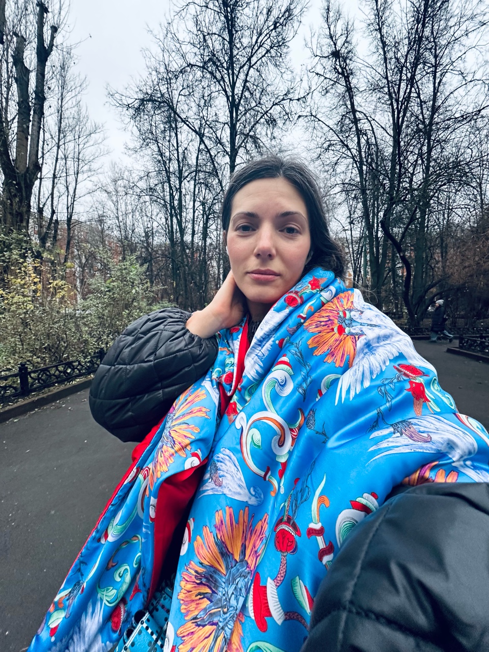 Сегодня время выгуливать голубей, и радоваться, что удалось выспаться. А еще скоро будут готовы скатерти)