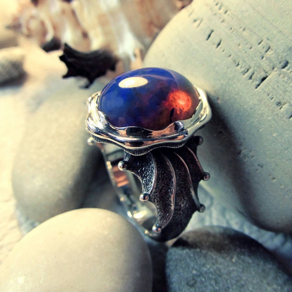 💍

Кольцо с опалом

Серебро, австралийский опал.

Автор Бутаров С. 2014 г.

#кольцо #серебро #ювелирныеизделия #авторскиеукрашения #sergboo #из_архива_sergboo #кольца_sergboo