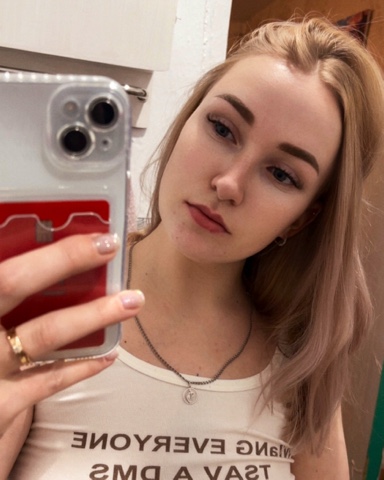 Оксана в LOOKY. . «В любви всегда есть...