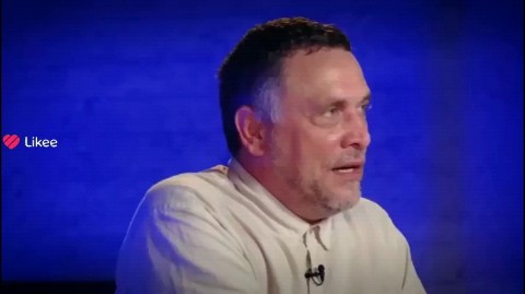 Николай Бондаренко оштрафован на 1000 рублей за «экстремистскую символику». Он будет снят с выборов, по причине поста с фотографией Алексея Навального (в реестре террористов и экстремистов в РФ).

Очередной ответ для аудитории почему Дмитрий Демушкин не идет на выборы, предложения подобные поступали от партий разных спектров, но мне не грозит дойти даже до этапа, когда гражданин сможет отдать за меня свой голос. Как не пройдут эти фильтры видимо и большинство активных и ярких лидеров. 

Нужно понять главное, данная действительность  создана не потому что система боится отдельного депутата или даже группы вольнодумцев. Не надо тешить себя и самолюбие ярких кандидатов этими иллюзиями. Разобраться можно с любым и до и после выборов. Депутатский и даже губернаторский статус не помеха.
Прошедший в думу депутат не имеет  никакой реальной власти. Его можно оставить без слова, наказать по партийной линии, заблокировать в комитете, просто лишить неприкосновенности со всеми вытекающими. 
И депутат это хорошо понимает, что-бы он не рассказывал вам в своем предвыборном процессе.  

Главная решаемая задача подобных фильтров, это добиться по итогу апатии большинства общества к выборному процессу и политики как таковой. Состояния предрешенности, ведь все решено, все одинаково, голосовать не за кого, идти не за кем, а вот кто если не….. правильно никто! Бойкот, я не участвую, а зачем, если перемен никаких не будет. Главное, что бы миллионы желающих перемен и изменений, не дошли никуда, уйдя из любого политического процесса. Явка не нужна, за проголосует часть бюджетников, чиновников, тех кто строит карьеру, этого вполне достаточно при прочих равных.
Именно эта технология в основе, а вовсе не страх кого-то перед кем-то.