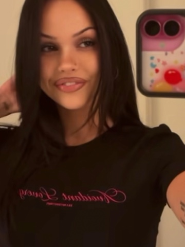 Maggie Lindemann в LOOKY. . Hiii [#musician ](mu...