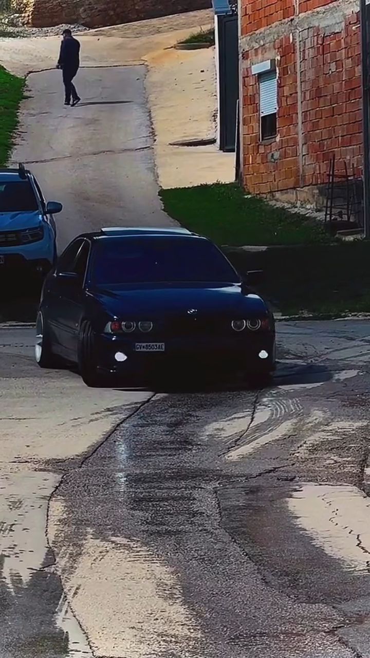 BMW E39 в LOOKY. . 